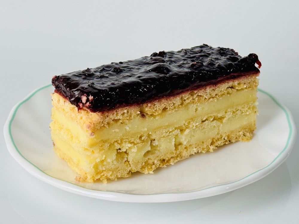 Blueberry Cream Cake